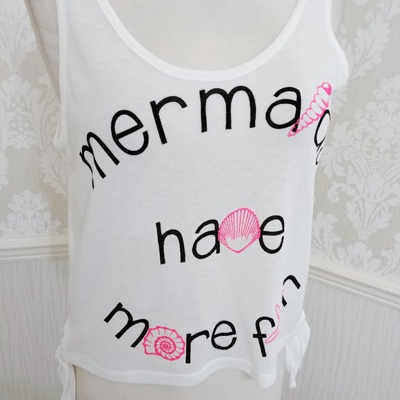 NWOT Mermaids Have More Fun Graphic Cropped Tank Top Side Ties Beachy Vacation - Picture 2 of 5